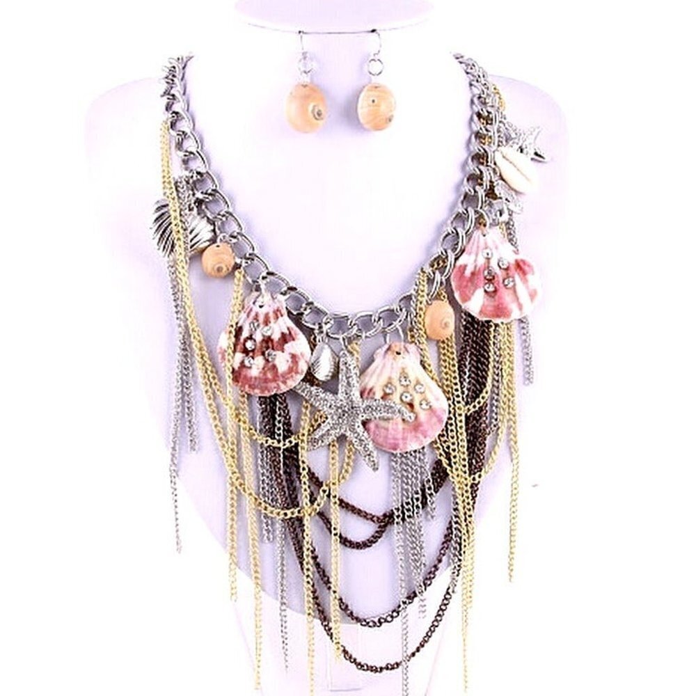 Elaborate Scallop Shell Necklace Set - Picture 2 of 4
